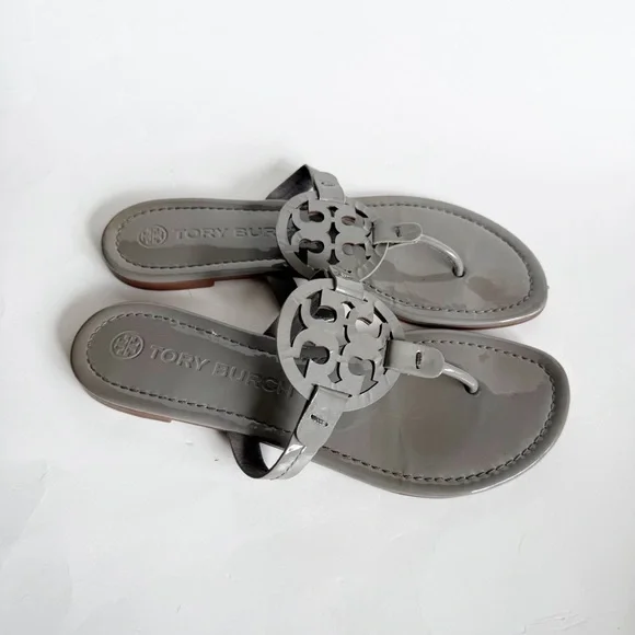 Tory Burch Gray Patent Leather Miller Sandals Size 8.5 - Picture 4 of 8